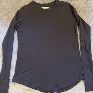 We the free l/s‎ t shirt women’s size small black pre-owned condition